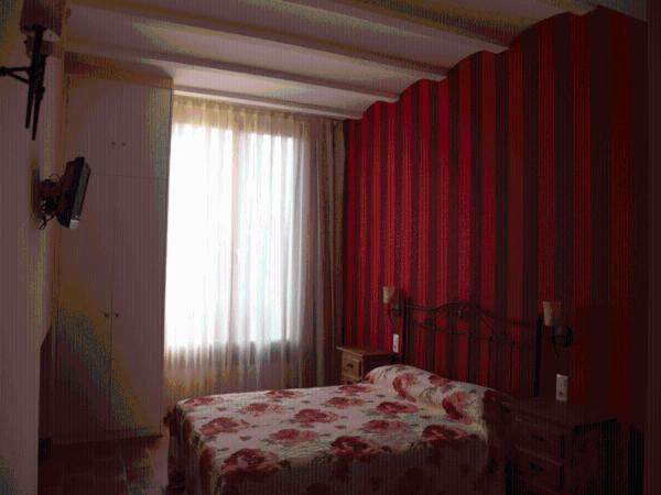 Hostal La Fuente Buera Ngoại thất bức ảnh