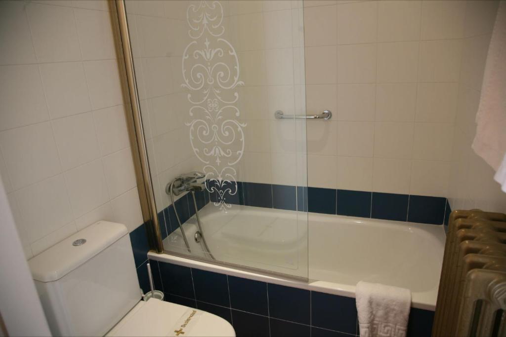 Hostal La Fuente Buera Ngoại thất bức ảnh